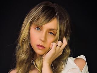 livesex video ScarletTucker