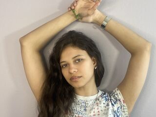 beautiful webcamgirl TaynaFreise