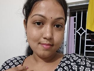 hot live cam TrishaSaha