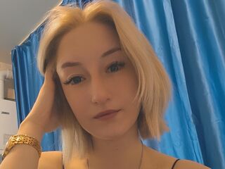 camslut spreading pussy VedaLakes