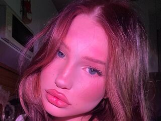 naked camgirl masturbating with vibrator WildaDetemple