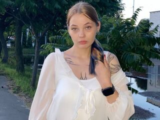naked girl with webcam fingering pussy YerMorua