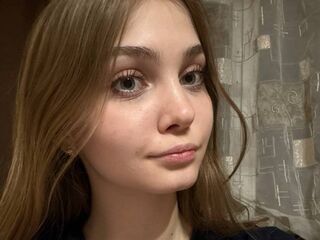 camslut fingering pussy YiBisher