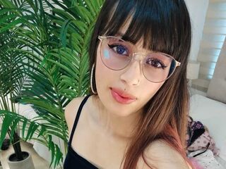 camgirl sexchat YiyisRebel